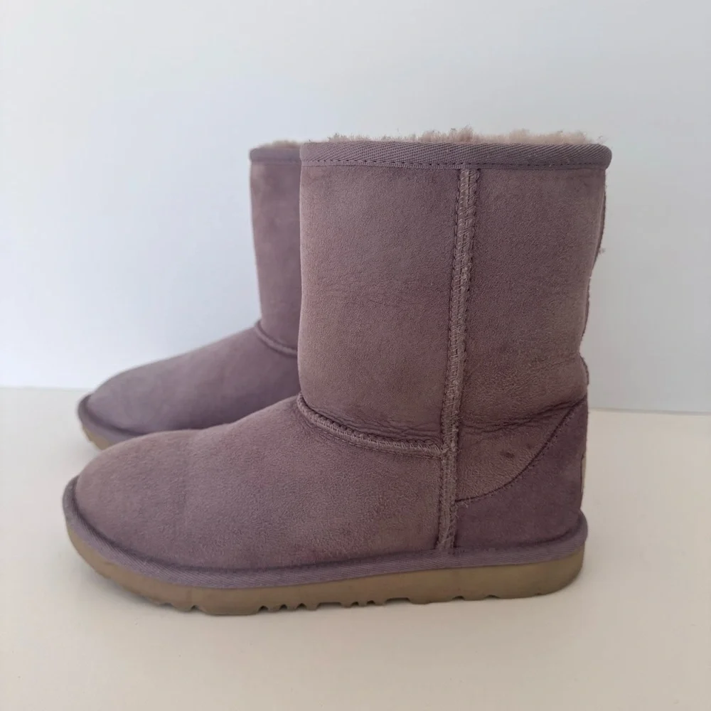 UGG  Classic Short ll Boot Wildflower